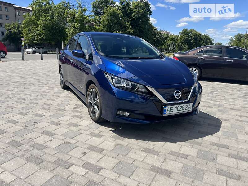 2018 nissan leaf