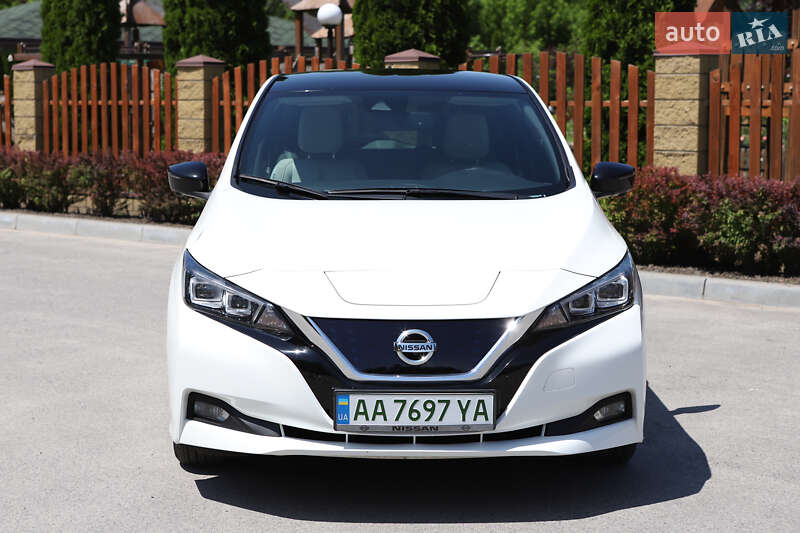 2018 nissan leaf