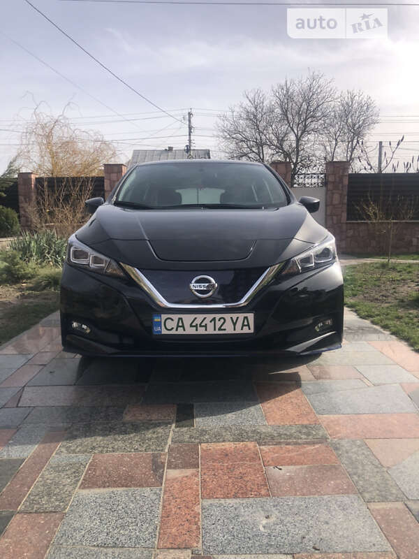 2019 nissan leaf