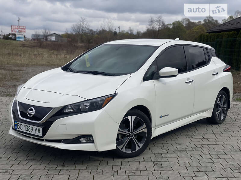 2018 nissan leaf