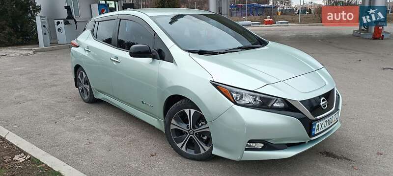 2018 nissan leaf