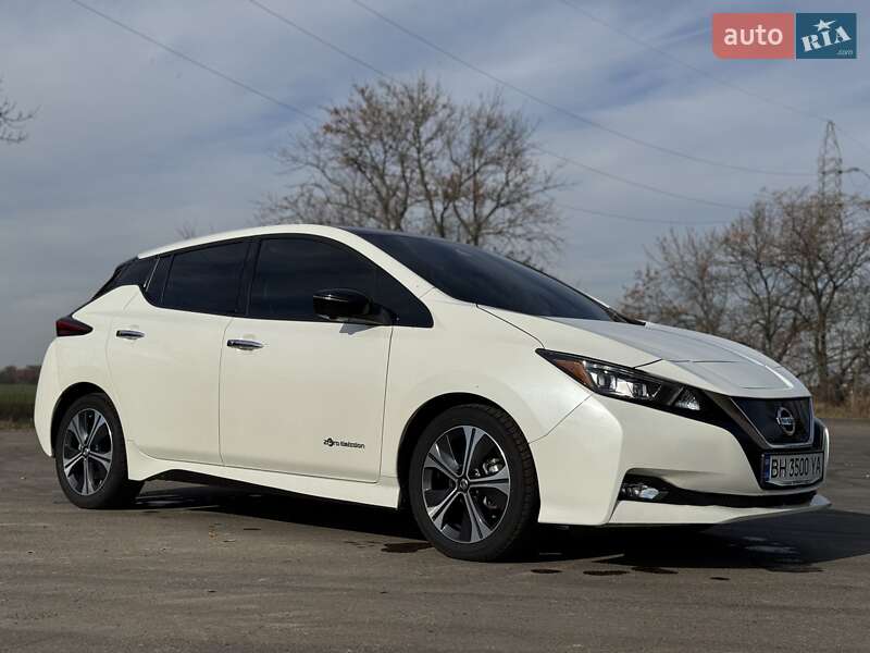 2018 nissan leaf