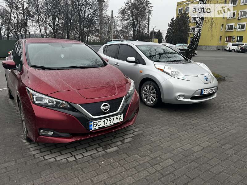 2019 nissan leaf