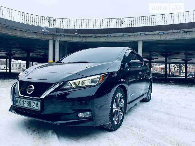 2018 nissan leaf