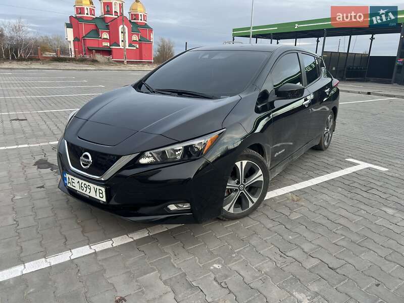 2018 nissan leaf