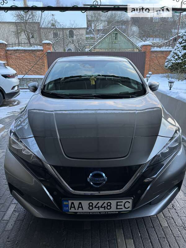 2018 nissan leaf