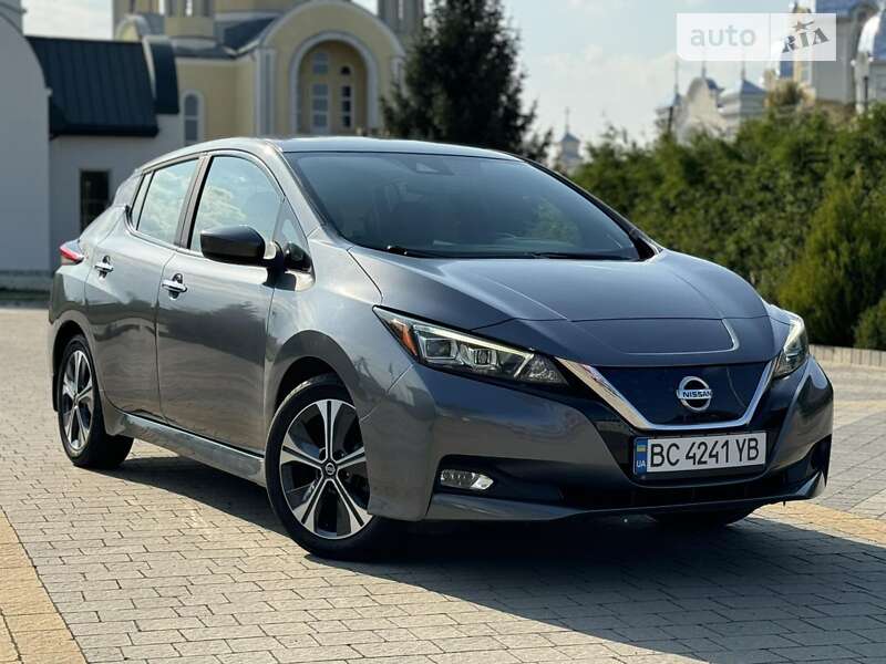 2018 nissan leaf
