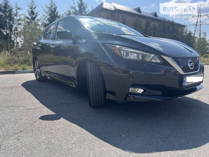 2019 nissan leaf