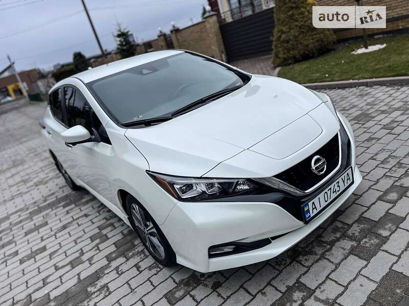 2020 nissan leaf