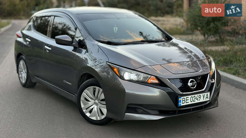 2018 nissan leaf