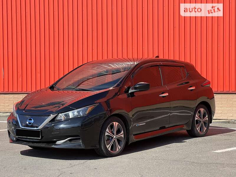 2018 nissan leaf