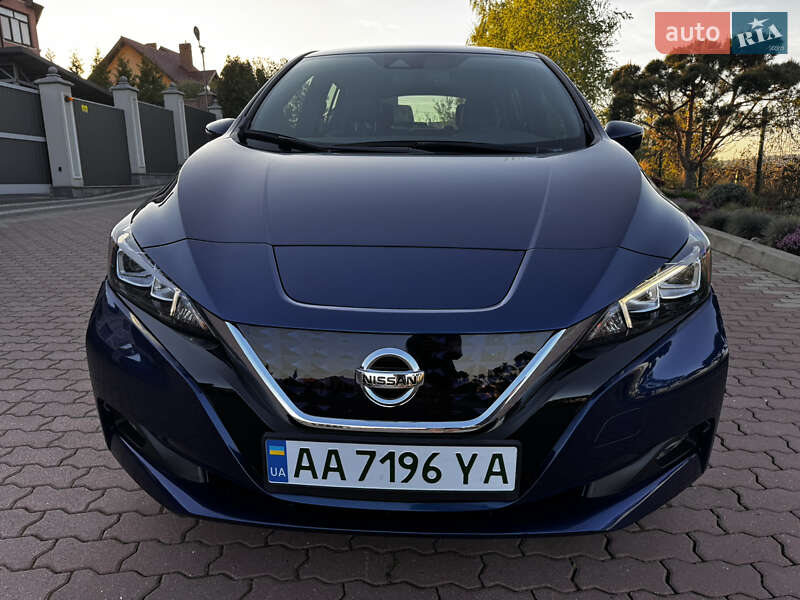 2018 nissan leaf