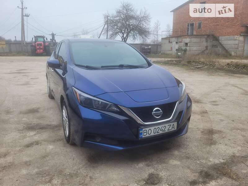 2018 nissan leaf