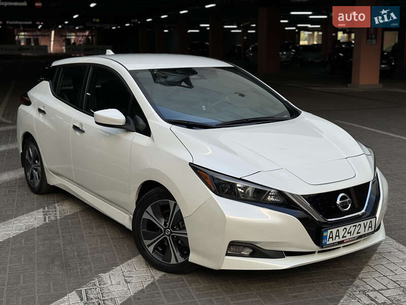 2020 nissan leaf