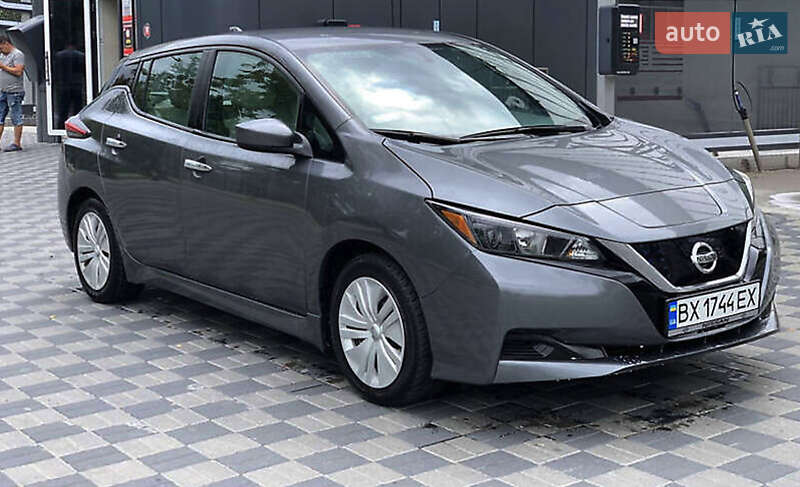 2018 nissan leaf