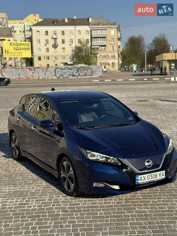 2018 nissan leaf
