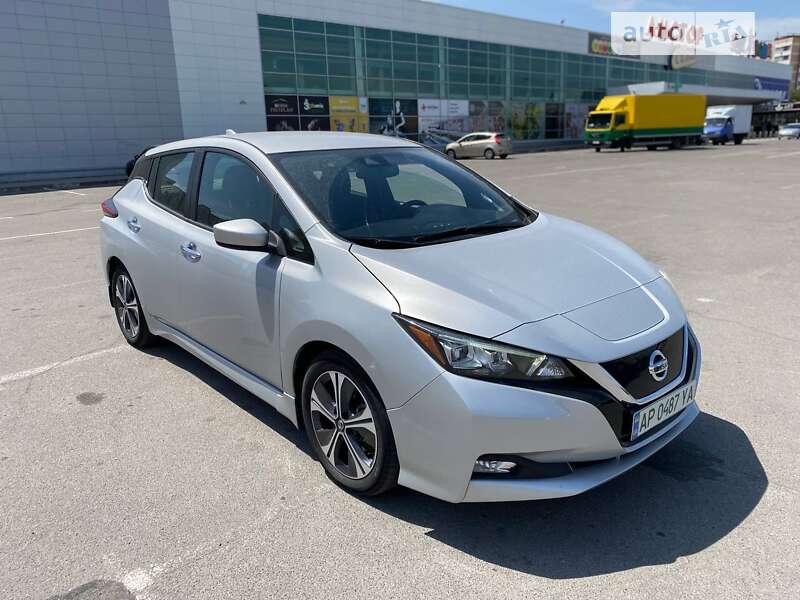 2018 nissan leaf
