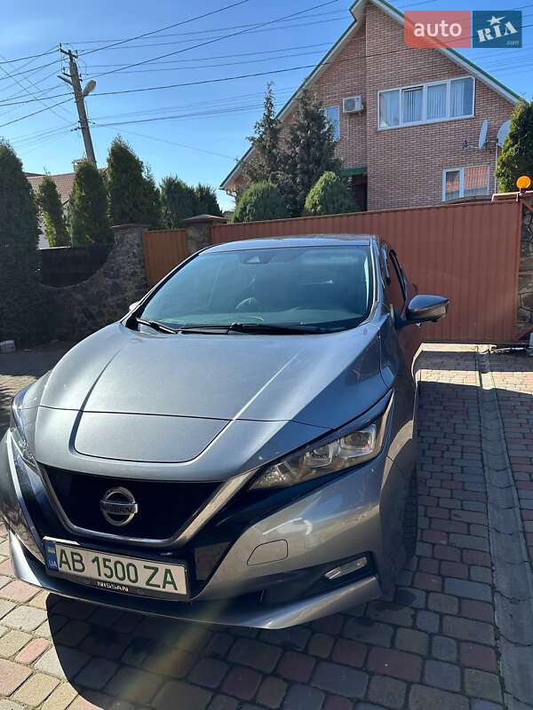 2018 nissan leaf