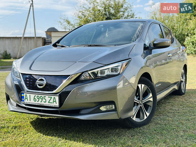2018 nissan leaf