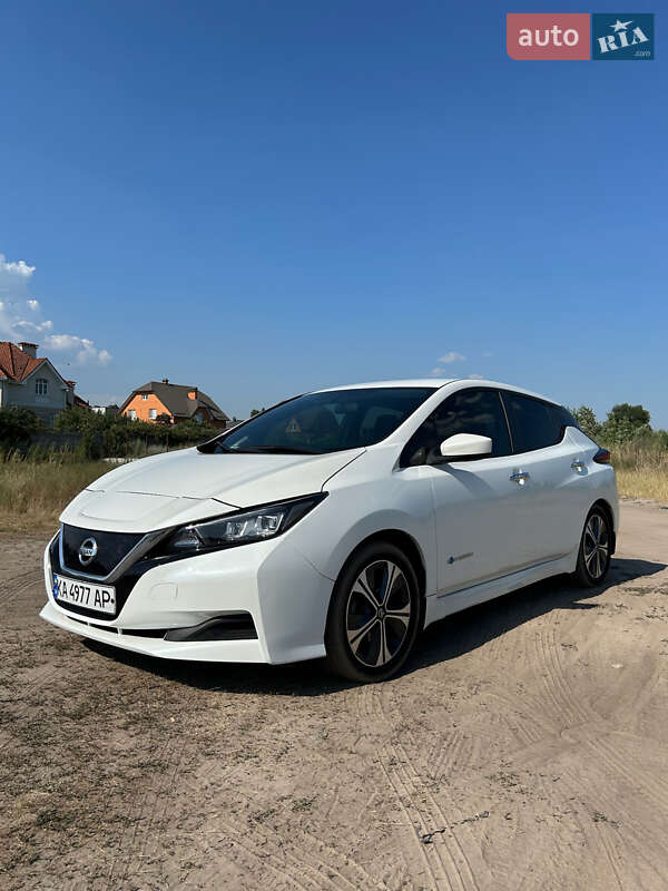 2019 nissan leaf