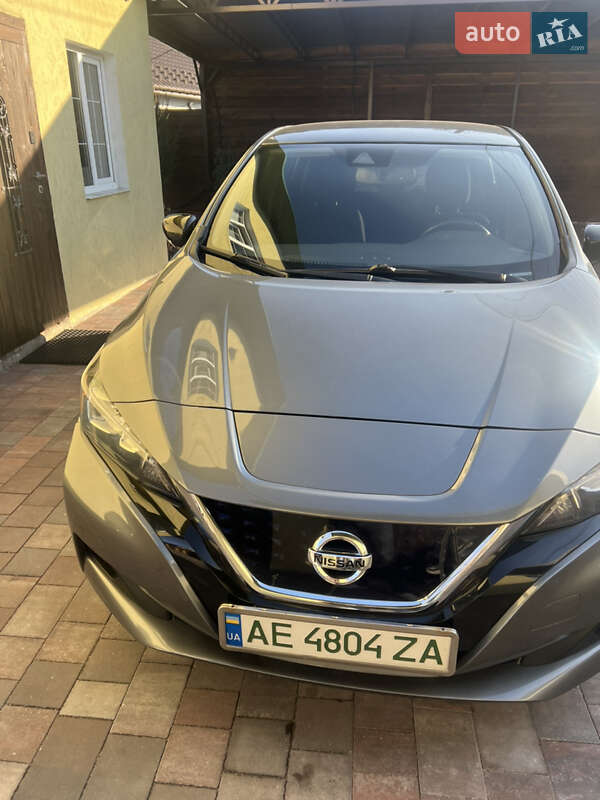 2020 nissan leaf