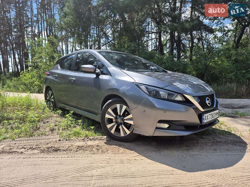 2018 nissan leaf