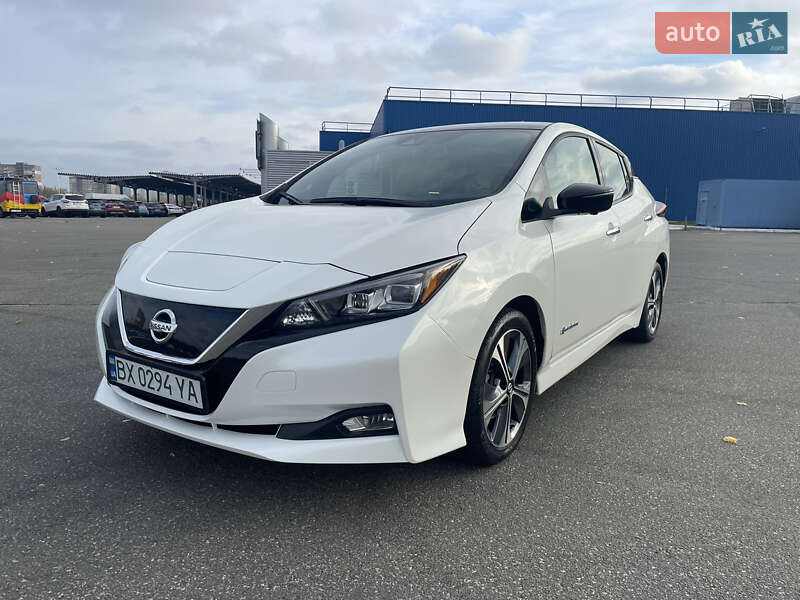 2018 nissan leaf
