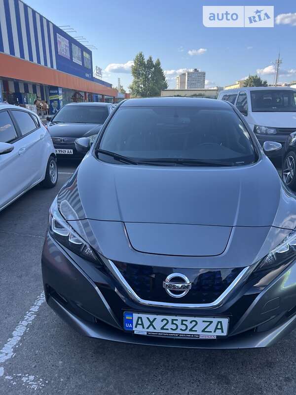 2019 nissan leaf