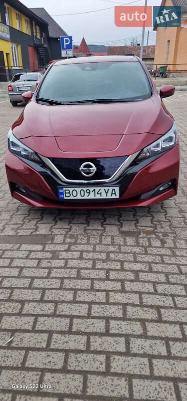 2021 nissan leaf