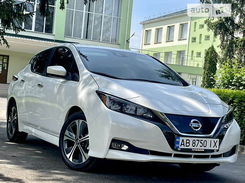2021 nissan leaf