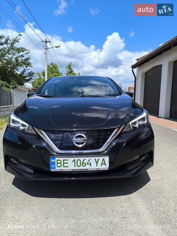 2022 nissan leaf