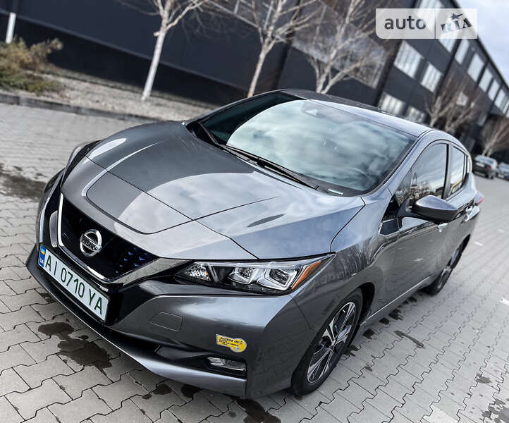2021 nissan leaf