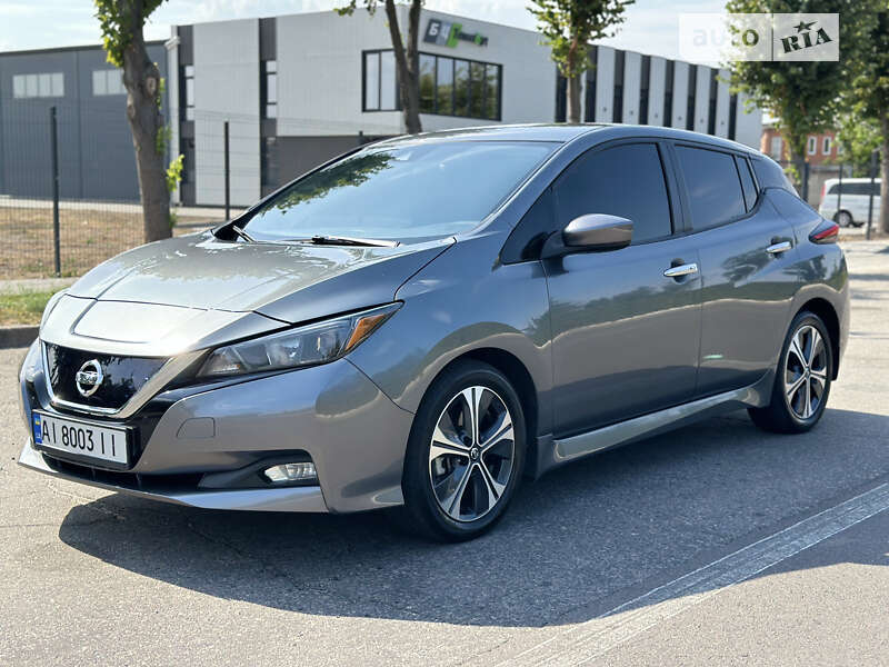2021 nissan leaf