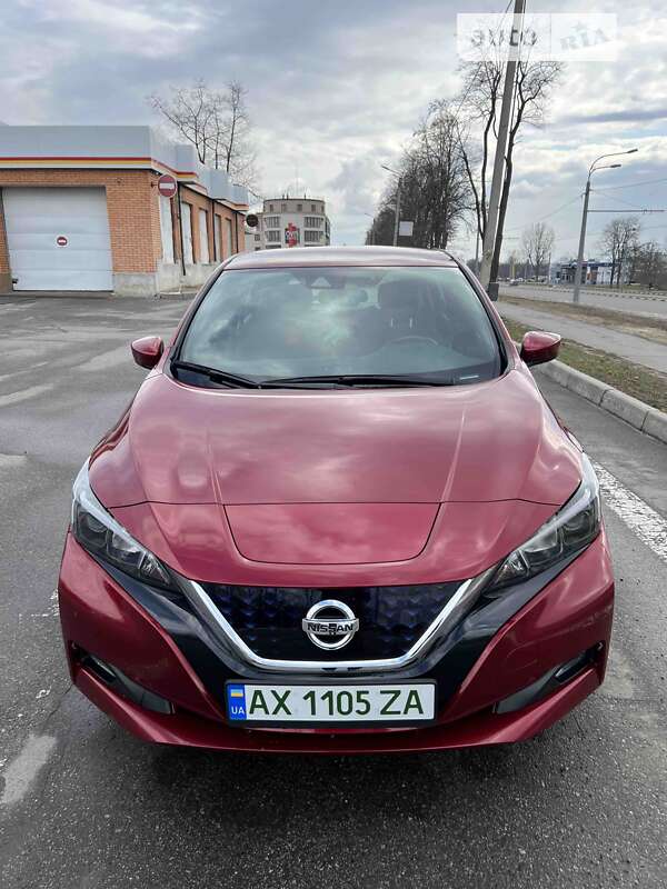 2022 nissan leaf