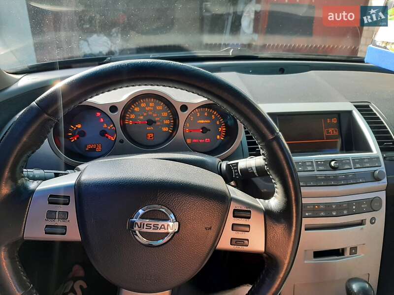 2005 nissan maxima