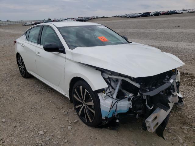 2021 nissan altima sr