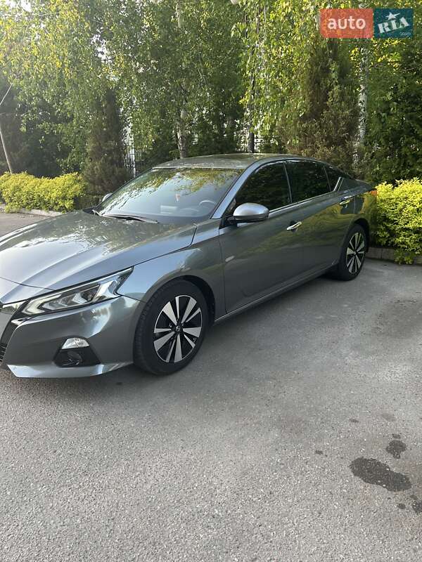 2018 nissan altima