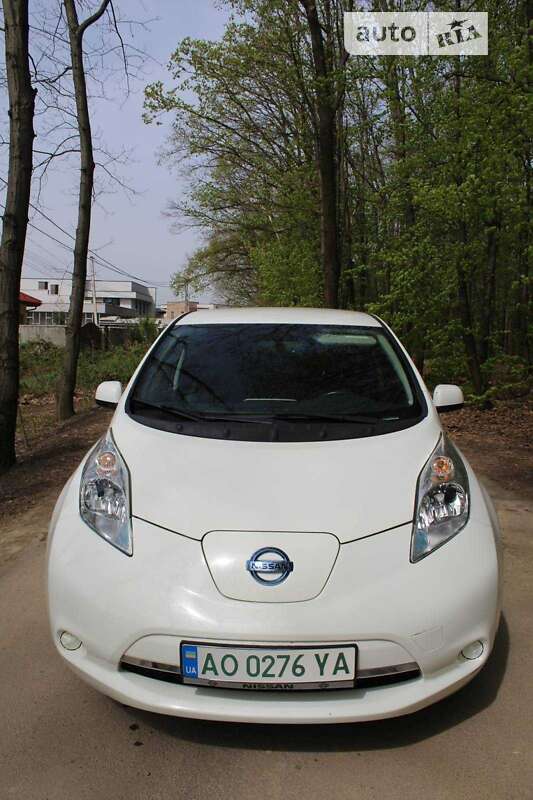 2016 nissan leaf