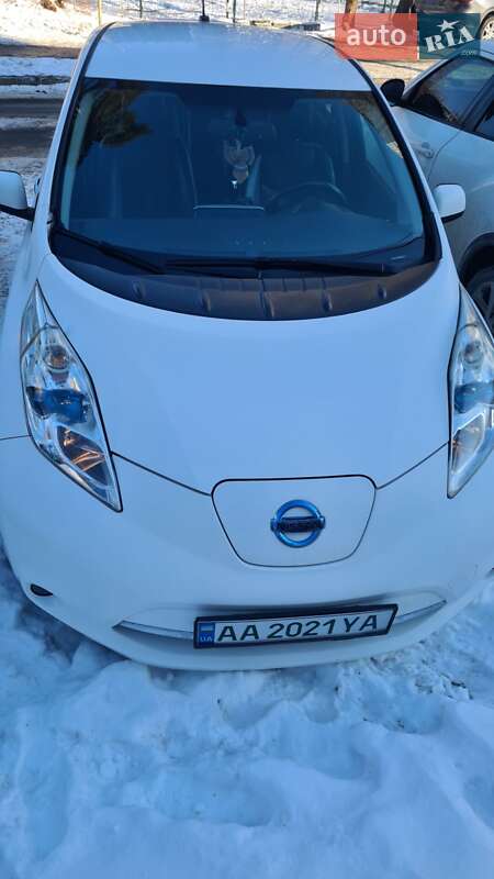 2015 nissan leaf