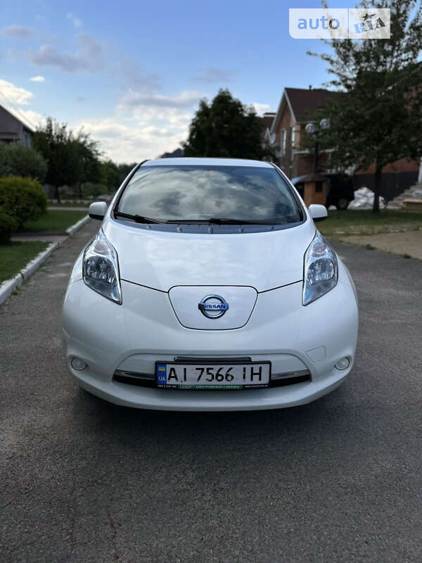 2016 nissan leaf