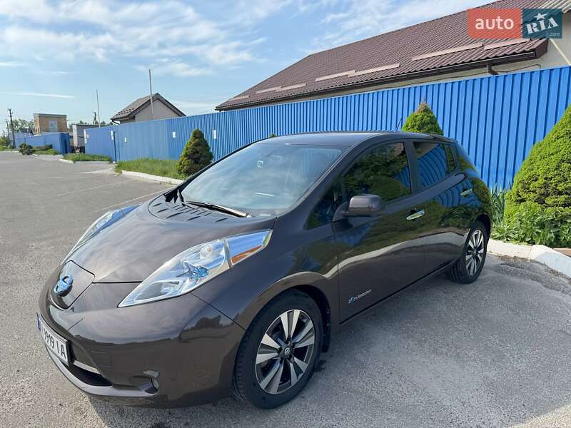 2015 nissan leaf