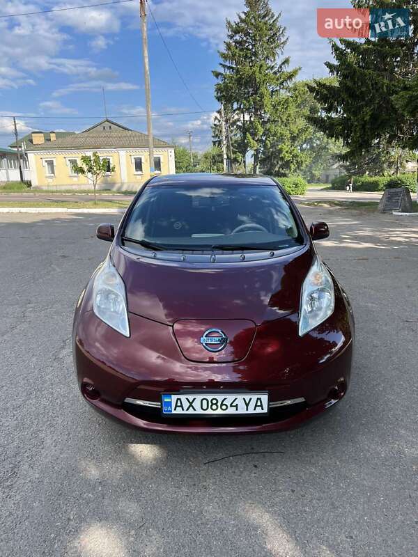 2016 nissan leaf