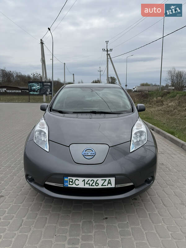 2016 nissan leaf