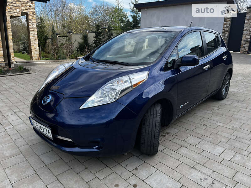 2016 nissan leaf