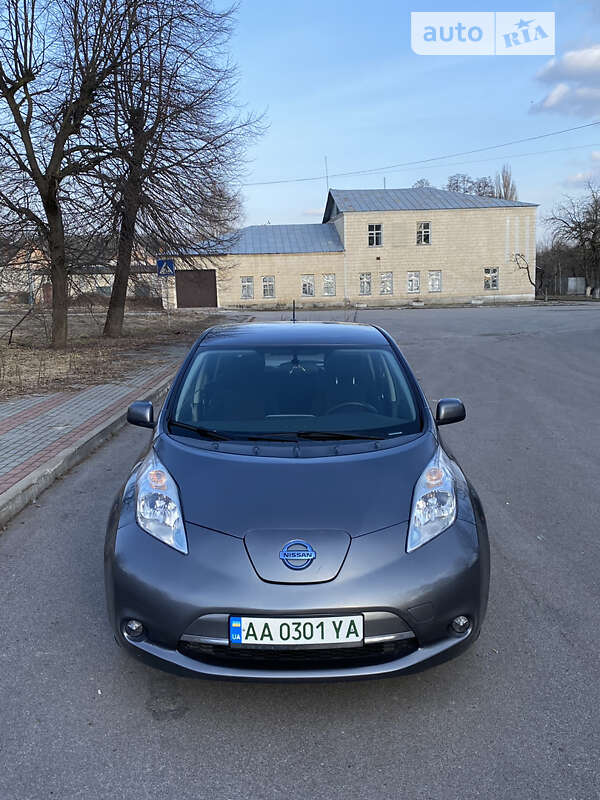 2016 nissan leaf