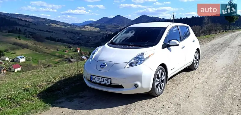 2015 nissan leaf