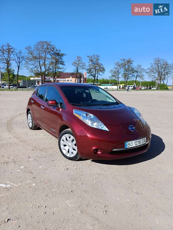 2016 nissan leaf