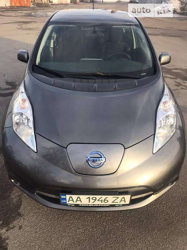 2016 nissan leaf
