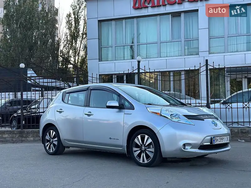2015 nissan leaf