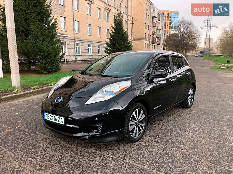 2015 nissan leaf